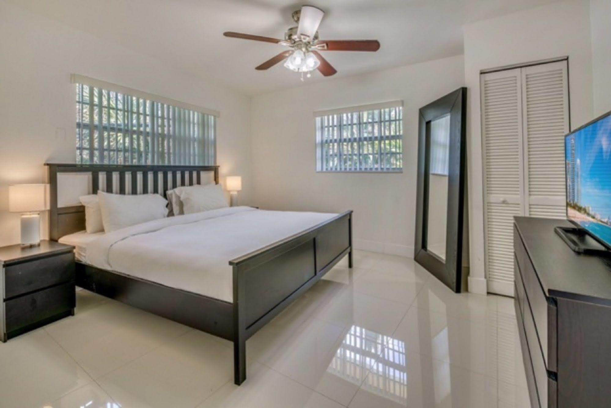 Luna Paradise By The Sea Aparthotel Lauderdale-by-the-Sea Buitenkant foto