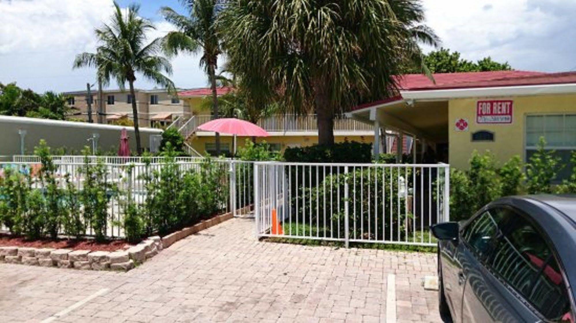 Luna Paradise By The Sea Aparthotel Lauderdale-by-the-Sea Buitenkant foto
